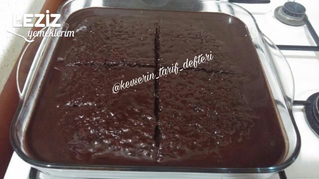 Pastane Lezzetinde Bol Soslu Nefis Islak Kek