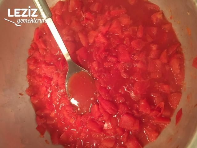 Acı Biber Soslu Turşu