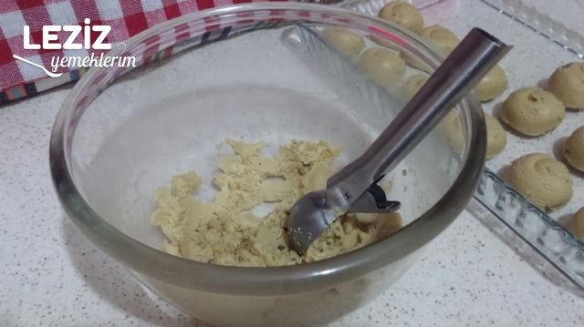 Enfes Cevizli Tahinli Kurabiye Tarifi