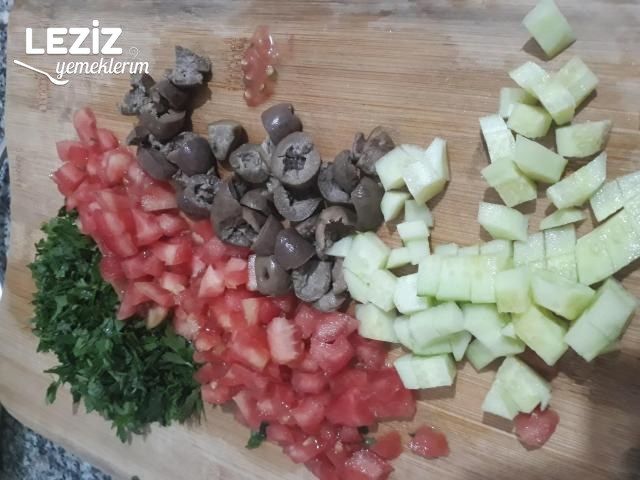 Antakya Usulü Zeytin Salatası