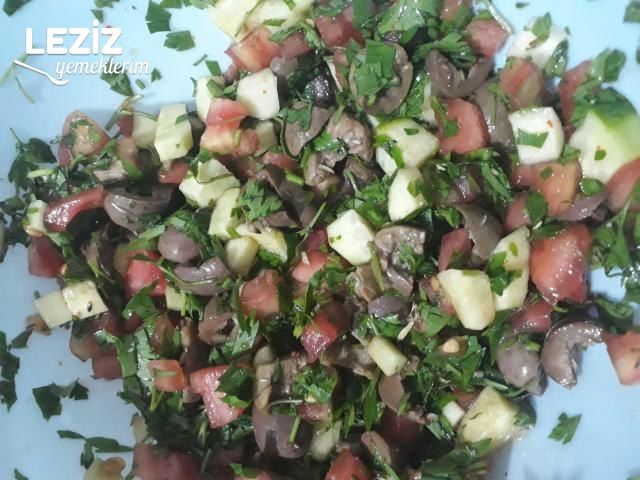 Antakya Usulü Zeytin Salatası