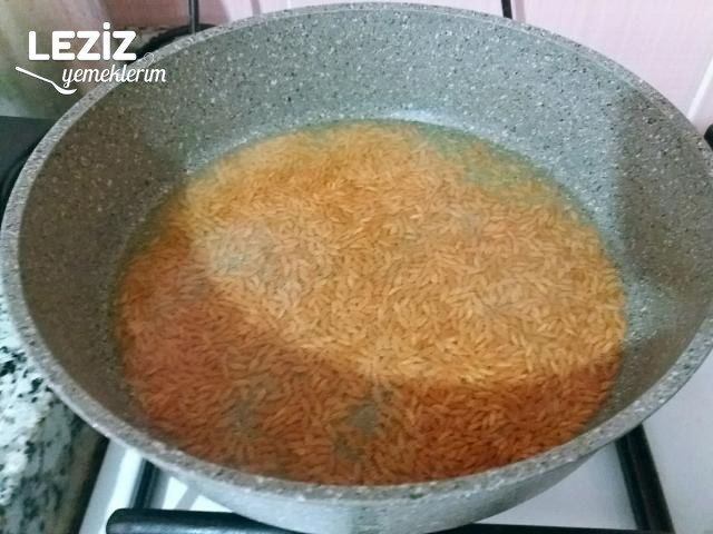 Pirinç Pilavı Tarifi (Tüm Püf Noktaları İle)