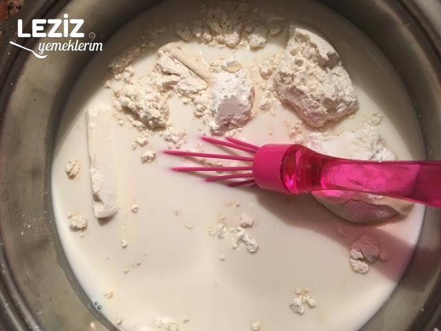 Çikolatalı Çok Hafif Pasta