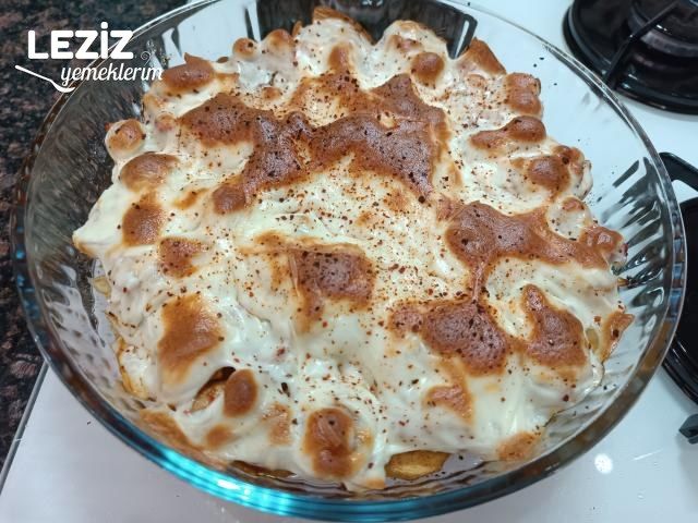 Patates Yatağında Kaşarlı Tavuk Tarifi
