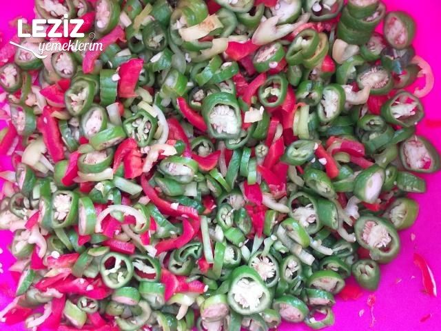 Kışlık Menemen Konservesi Nasıl Yapılır?