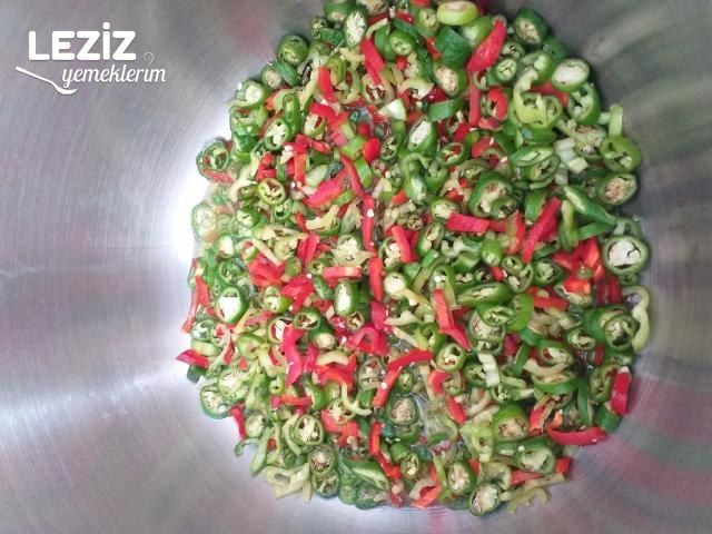 Kışlık Menemen Konservesi Nasıl Yapılır?