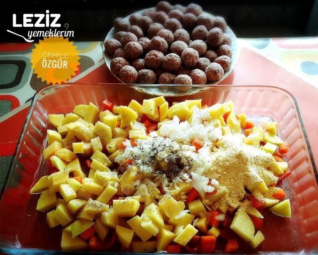 Fırında Köfteli Bezelyeli Patates