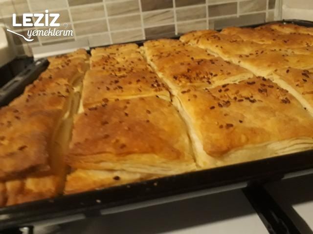 40 Katlı El Açması Börek