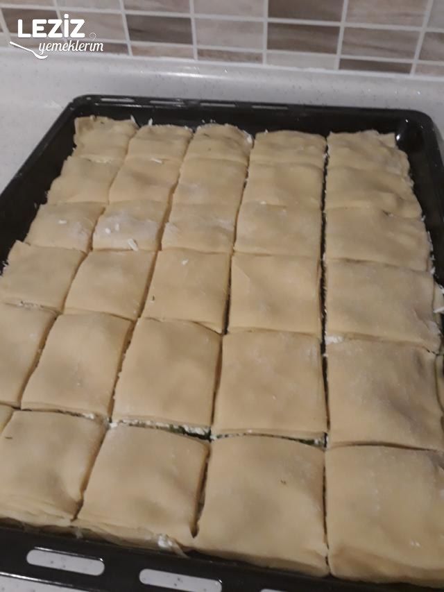40 Katlı El Açması Börek