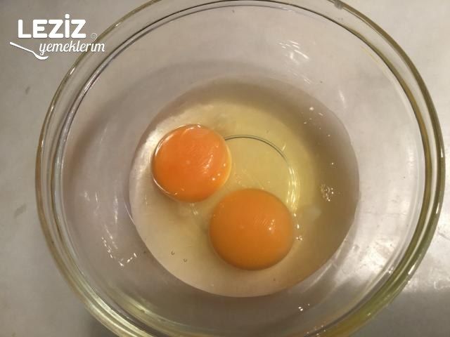 Yumurtalı Pırasa Kavurması