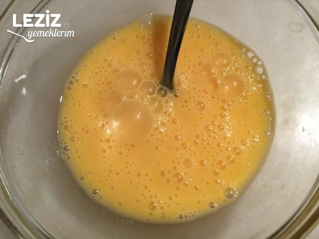 Yumurtalı Pırasa Kavurması