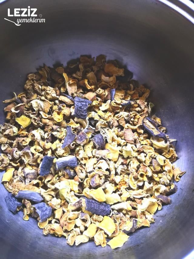 Kuru Patlıcan Salatası