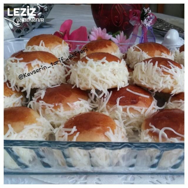 Sakallı (Saçaklı) Puf Puf Poğaçalar