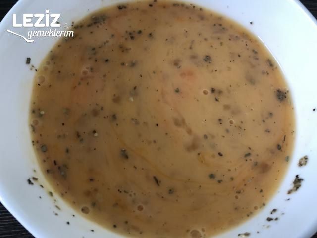 Kaşarlı Mantarlı Omlet