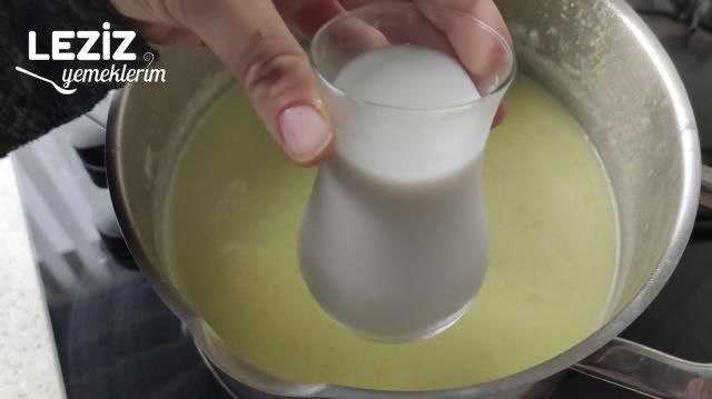 Kremalı Lezzetinde Sütlü Kabak Çorbası