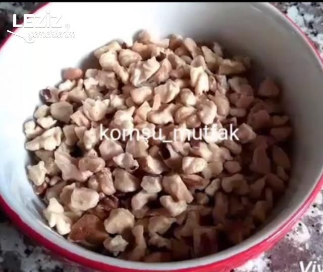 Cevizli Kayısı Reçeli