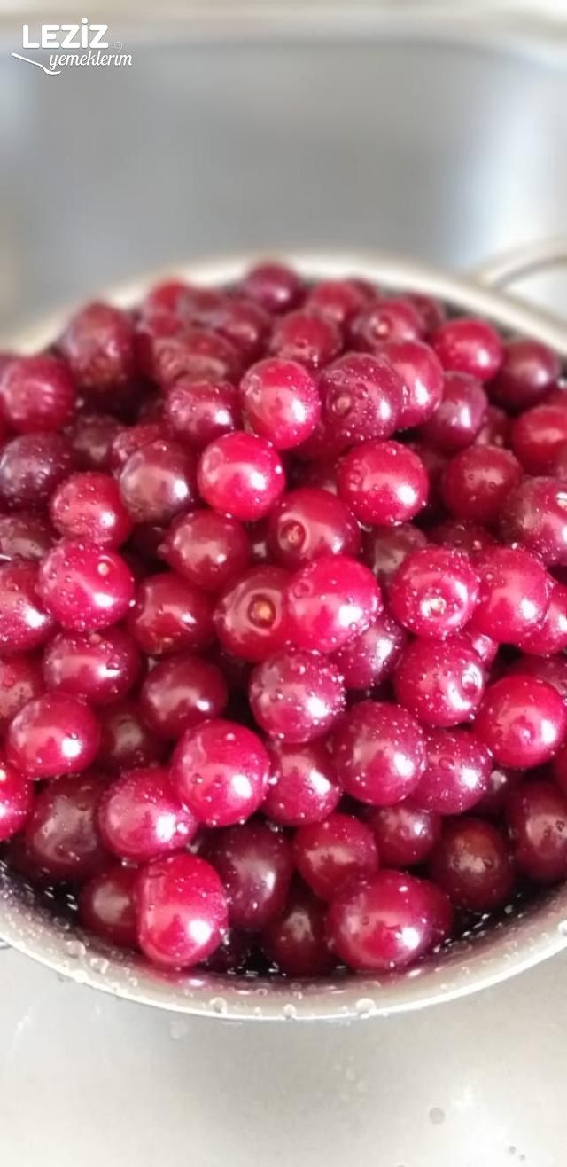 Tam Kıvamında Vişne Reçeli Tarifi