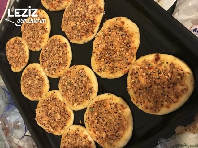 Nefis Biberli Ekmek Tarifi