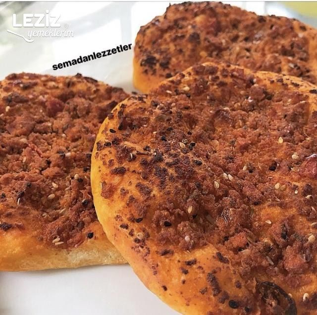 Nefis Biberli Ekmek Tarifi