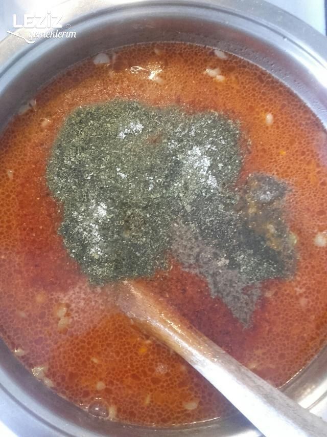 Erişteli Yeşil Mercimek Çorbası