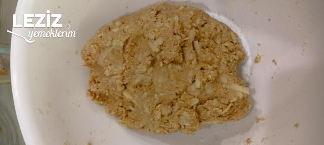 Elmalı Yalancı Profiterol