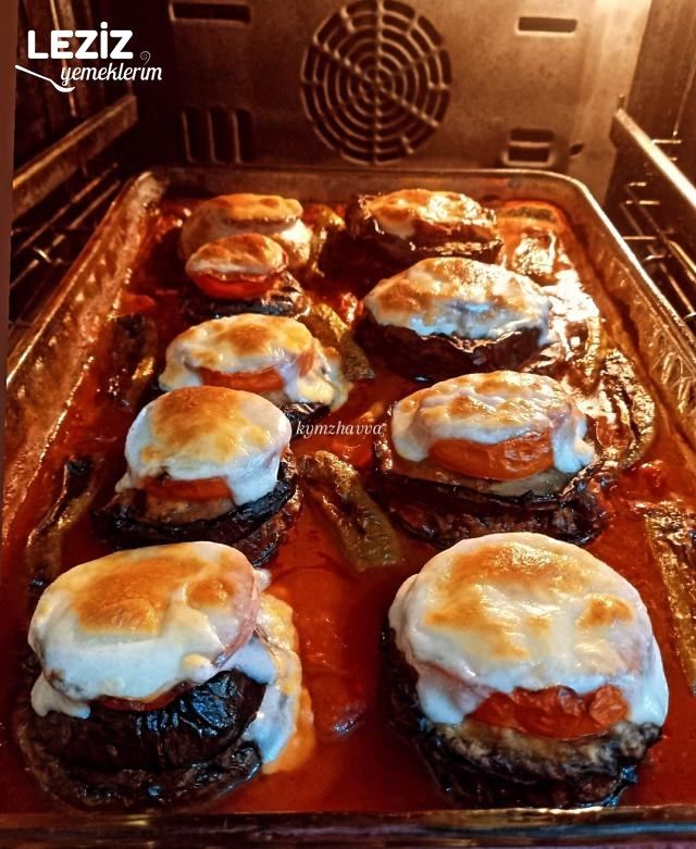 Kaşarlı Etli Fırında Bostan Patlıcanı