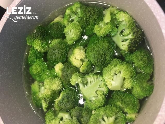 Havuçlu Mısırlı Brokoli Salatası