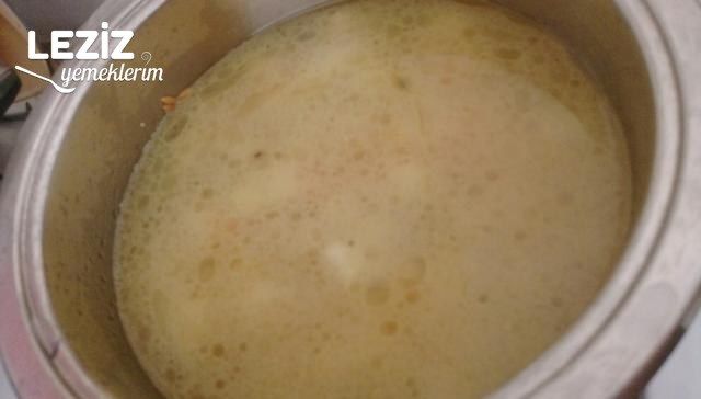 Nefis Tavuklu Şehriye Pilavı