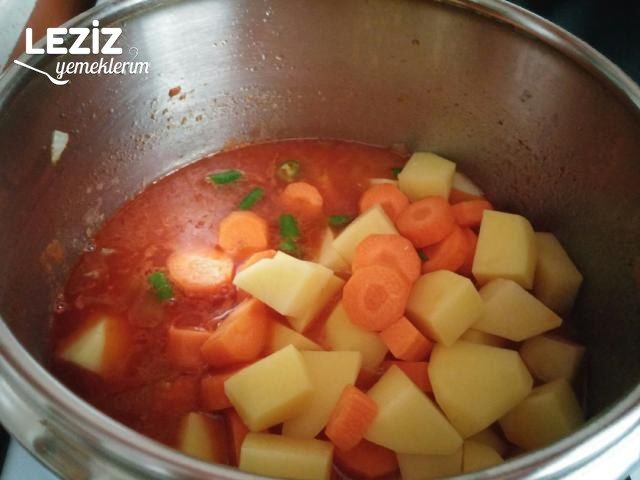 Tas Kebabı Tarifi, Tas Kebabı Nasıl Yapılır