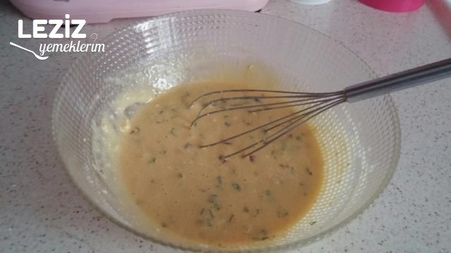 Sebzeli Peynirli Omlet Böreği