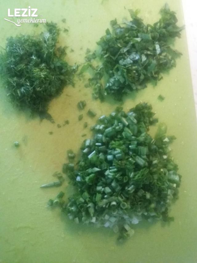 Sürk Salatası (Çökelek Salatası Hatay Yöresi)