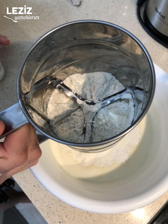 Elmalı Cevizli Tarçınlı Kek