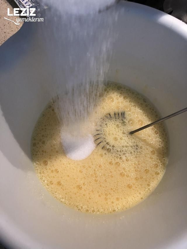 Elmalı Cevizli Tarçınlı Kek
