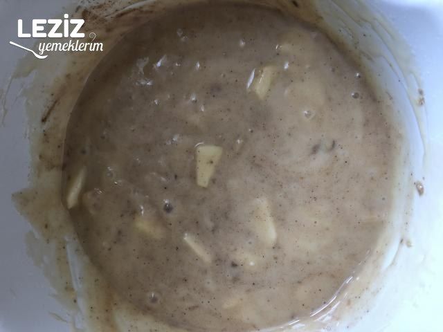 Elmalı Cevizli Tarçınlı Kek