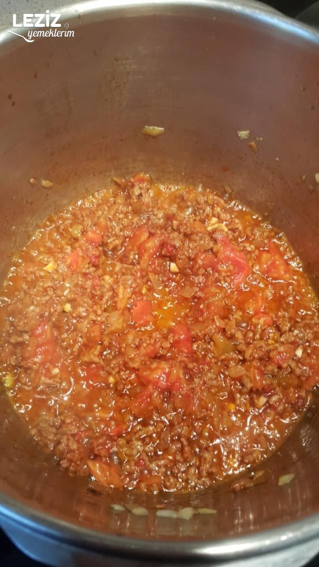 Kıymalı Fasulye Yemeği (Düdüklü Tencerede)