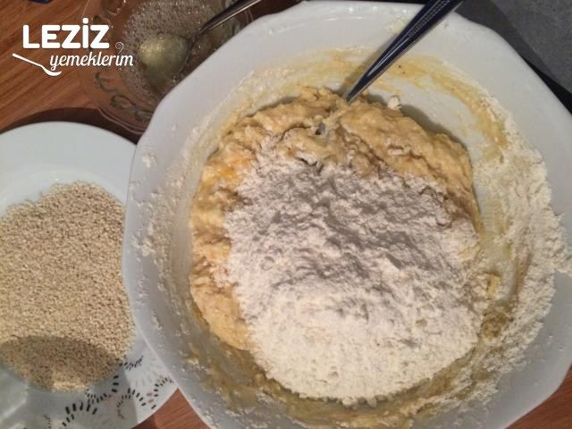 Evde Kandil Simidi Nasıl Yapılır