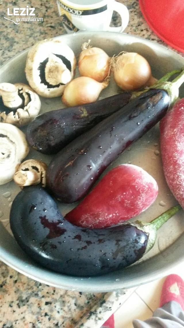 Mantarlı Patlıcan Salatası
