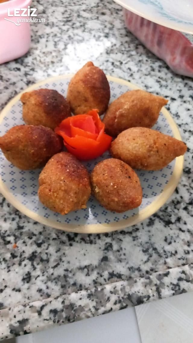 Anne Usulü İçli Köfte