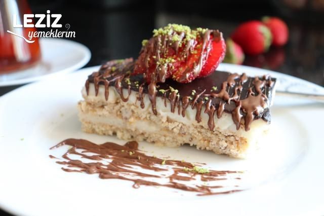 Burçak Büsküvili Muhallebili Pasta