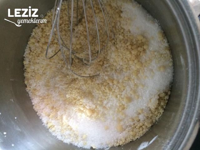 Burçak Büsküvili Muhallebili Pasta