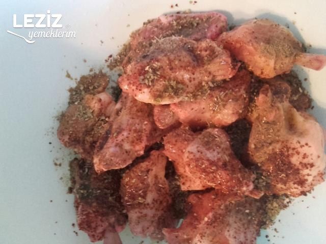 Çıtır Baharatlı Tavuk Kanat Tarifi