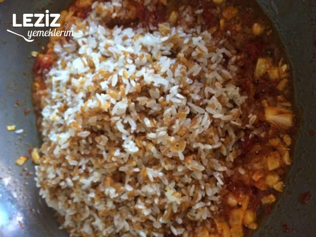 Vişneli Zeytinyağlı Yaprak Sarma