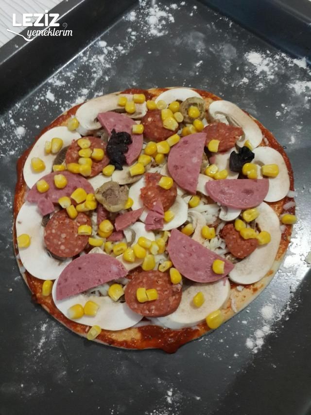 Nefis Karışık Pizza