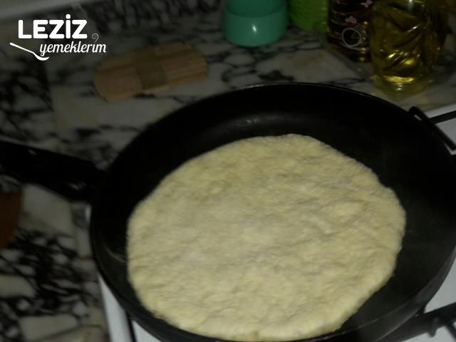 Köy Ekmeği Tarifi