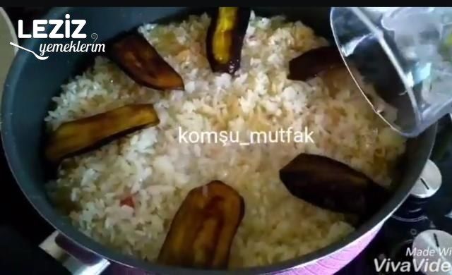 Patlıcanlı Pilav