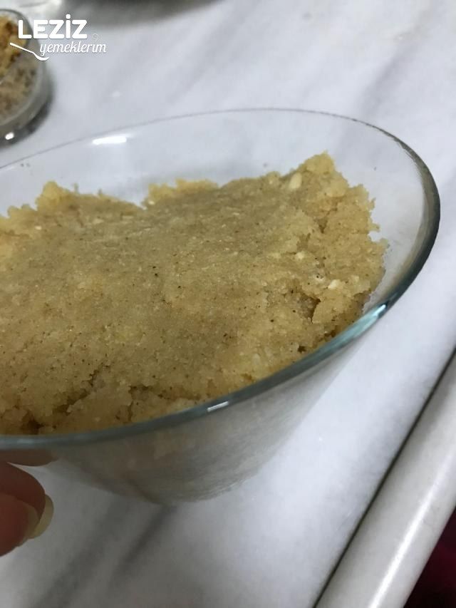 Kolay İrmik Helvası