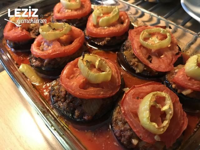 Değişik Sunumda Karnıyarık Yemeği