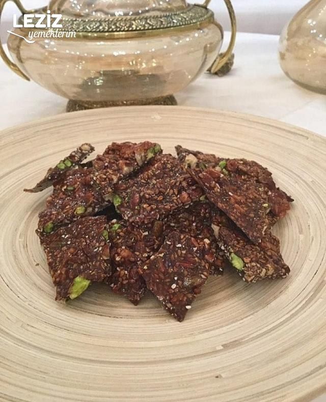 Küncülü (Susamlı) Krokan
