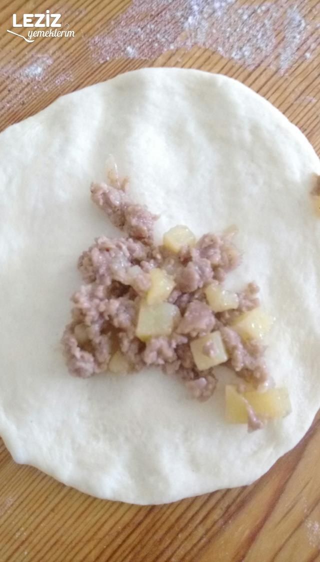 Kıymalı Yumuşacık Poğaça