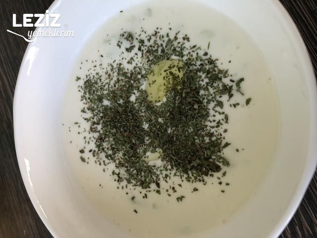 Cacık Tarifi Nasıl Yapılır
